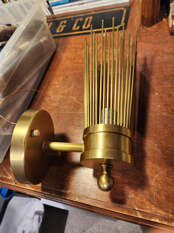 Romeo Sconce