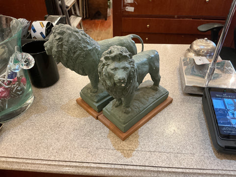 Lion Book Ends PR