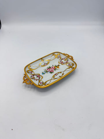 Tray