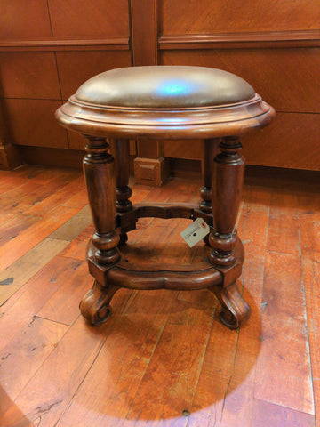 Stool w upholstered seat